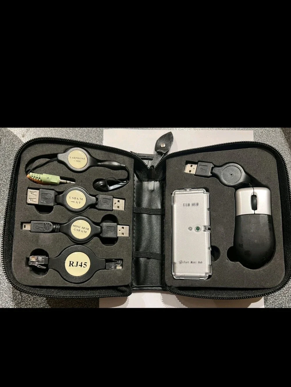 Portable Black USB Accessory Kit with Mouse and Hub
